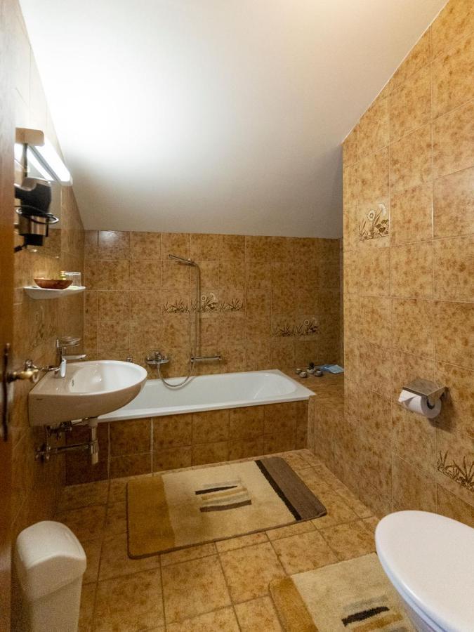 Molto Haus Apartment Raggal Bagian luar foto